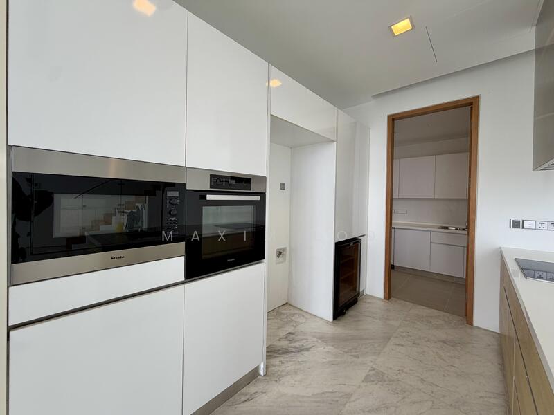 Skypark @ Somerset, 22 Saint Thomas Walk, 4 Bedrooms, 3,347 sqft, Apartment For Rent, by Maxim Loo, 500040611 - Kitchen - PropertyGuru.com.sg