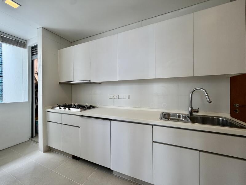 Skypark @ Somerset, 22 Saint Thomas Walk, 4 Bedrooms, 3,347 sqft, Apartment For Rent, by Maxim Loo, 500040611 - Kitchen - PropertyGuru.com.sg