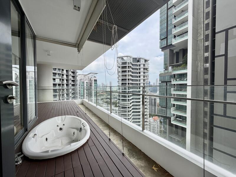 Skypark @ Somerset, 22 Saint Thomas Walk, 4 Bedrooms, 3,347 sqft, Apartment For Rent, by Maxim Loo, 500040611 - Balcony - PropertyGuru.com.sg