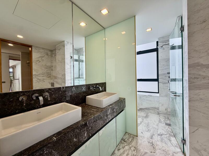 Skypark @ Somerset, 22 Saint Thomas Walk, 4 Bedrooms, 3,347 sqft, Apartment For Rent, by Maxim Loo, 500040611 - Bathroom - PropertyGuru.com.sg