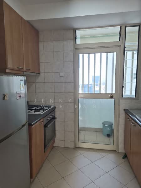 Trellis Towers, 700 Toa Payoh Lorong 1, 2 Bedrooms, 710 sqft, Condominium For Rent, by Jenny Lau Wee Eng, 500040617 - Kitchen - PropertyGuru.com.sg