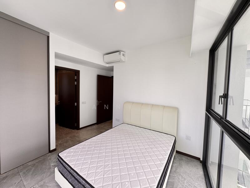 One Pearl Bank Condominium For Sale at S$ 2,300,000 | PropertyGuru Singapore - Master Bedroom