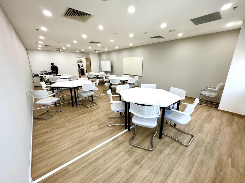 Chinatown Point, 133 New Bridge Road, 4,886 sqft, Office For Sale, by Ben Kwan, 500040773 - CommercialGuru.com.sg
