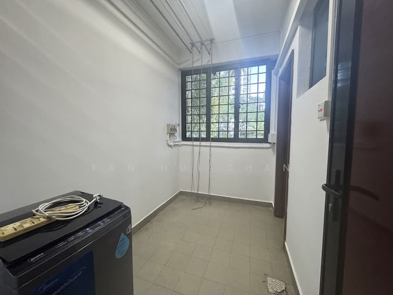 Parc Oasis Condominium For Sale at S$ 2,180,000 | PropertyGuru Singapore