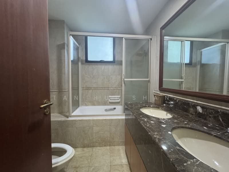 Parc Oasis Condominium For Sale at S$ 2,180,000 | PropertyGuru Singapore