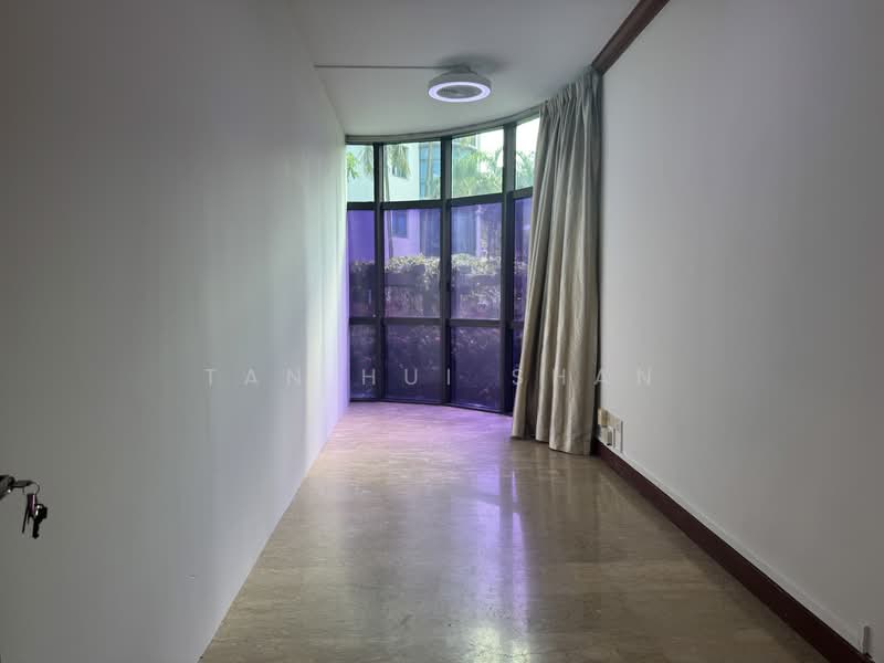 Parc Oasis Condominium For Sale at S$ 2,180,000 | PropertyGuru Singapore