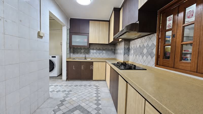 290B Bukit Batok Street 24, 290B Bukit Batok Street 24, 3 Bedrooms, 1,518 sqft, HDB Flat For Sale, by Valerie Lee, 500040908 - Kitchen - PropertyGuru.com.sg