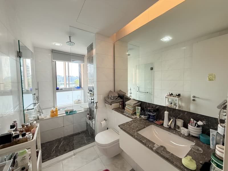 Reflections at Keppel Bay, 15 Keppel Bay View, 3 Bedrooms, 1,905 sqft, Condominium For Sale, by Edwin Hoe, 500040920 - Bathroom - PropertyGuru.com.sg