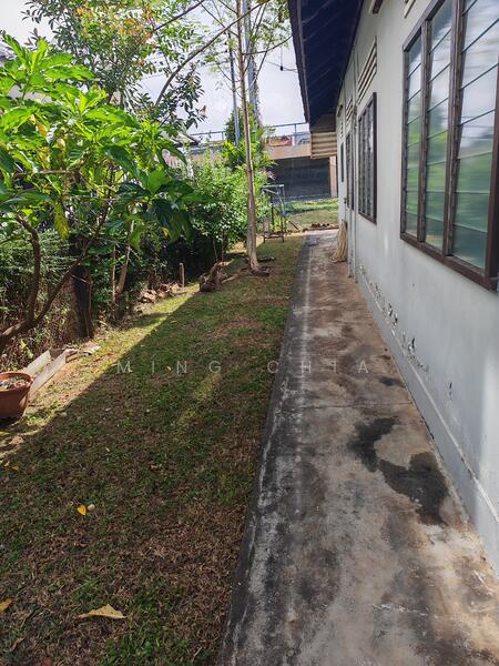 PRICE DROPPED! NEGO!, JEDBURGH GARDENS, 3 Bedrooms, 2,000 sqft, Detached House For Sale, by Ming !, 500041113 - PropertyGuru.com.sg