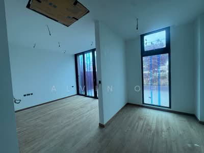 For Sale - ⭐️⭐️LANDED7772@Brand New Corner Terrace @ Kovan