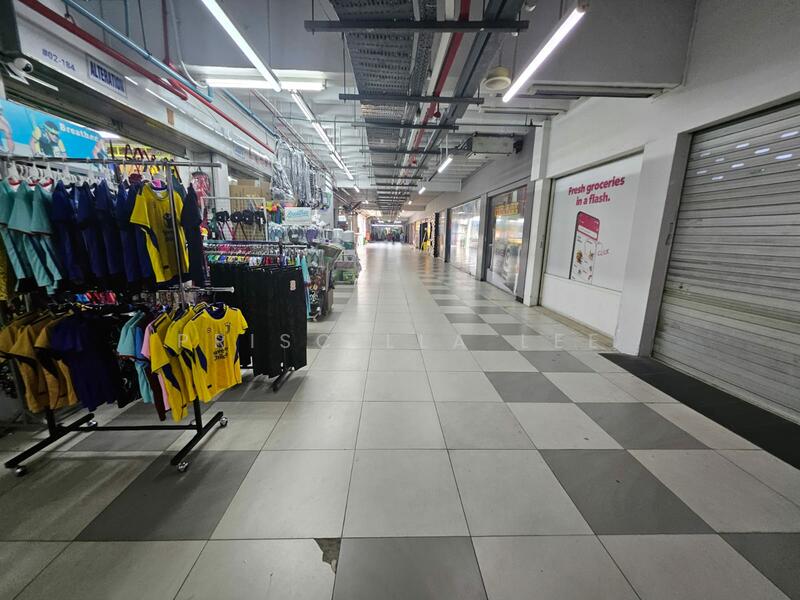 Boon Lay Shopping Centre, 221 Boon Lay Place, 5,318 sqft, Mall Shop For Sale, by Priscilla Lee, 500041148 - Corridor - CommercialGuru.com.sg