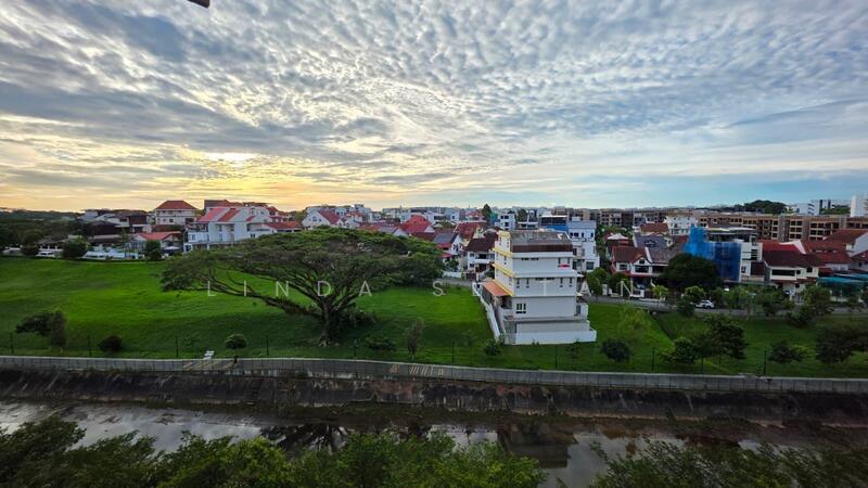 Unblocked & tranquil view 