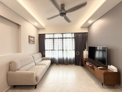 For Sale - 102A Canberra Street