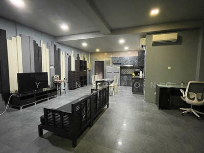 For Rent - 2 BEDROOMS LANDED HOUSE AT SERANGOON