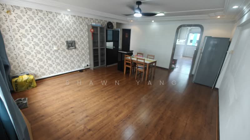 434 Tampines Street 43, 434 Tampines Street 43, 3 Bedrooms, 1,119 sqft, HDB Flat For Sale, by Shawn Yang, 500041198 - Living Room - PropertyGuru.com.sg