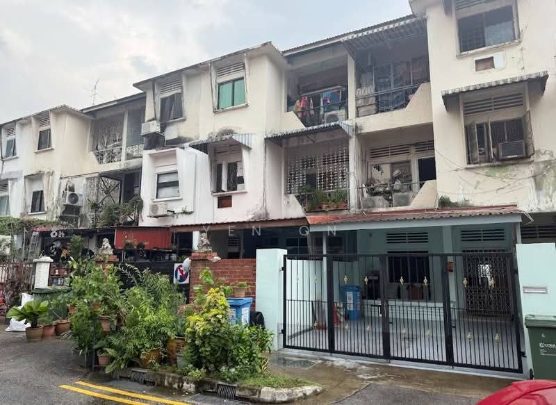 Freehold Landed- Better than Condo, Geylang, Aljunied, Paya Lebar, 6 Bedrooms, 2,513 sqft, Terraced House For Sale, by Yen On, 500041254 - Exterior - PropertyGuru.com.sg