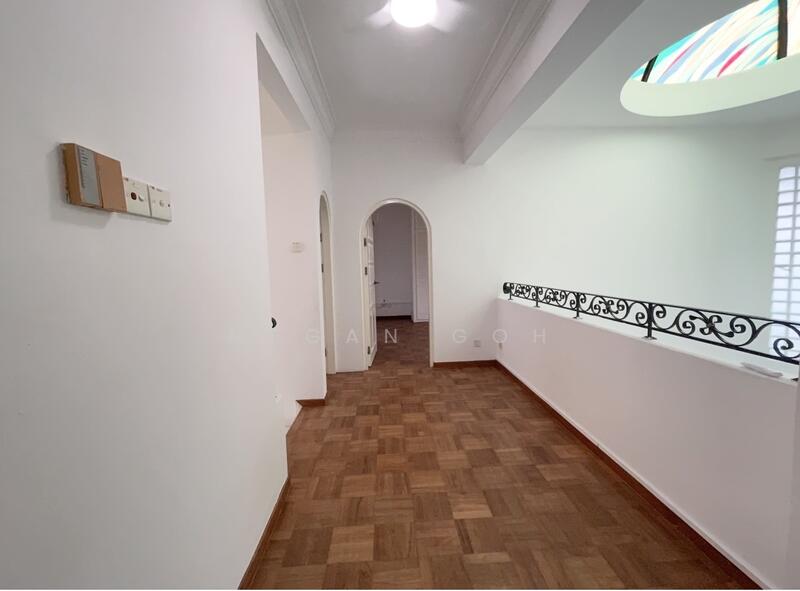 Mariam Bungalow House For Sale at S$ 10,500,000 | PropertyGuru Singapore - Hallway