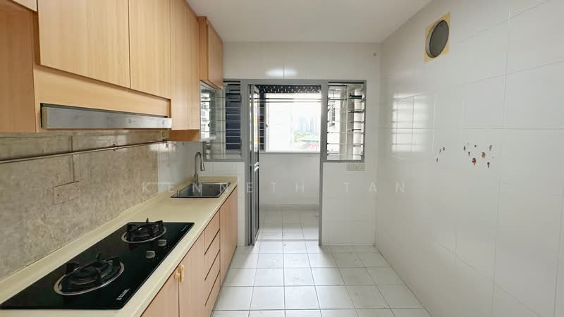 327C Anchorvale Road, 327C Anchorvale Road, 3 Bedrooms, 990 sqft, HDB Flat For Sale, by Kenneth Tan, 500041269 - Kitchen - PropertyGuru.com.sg