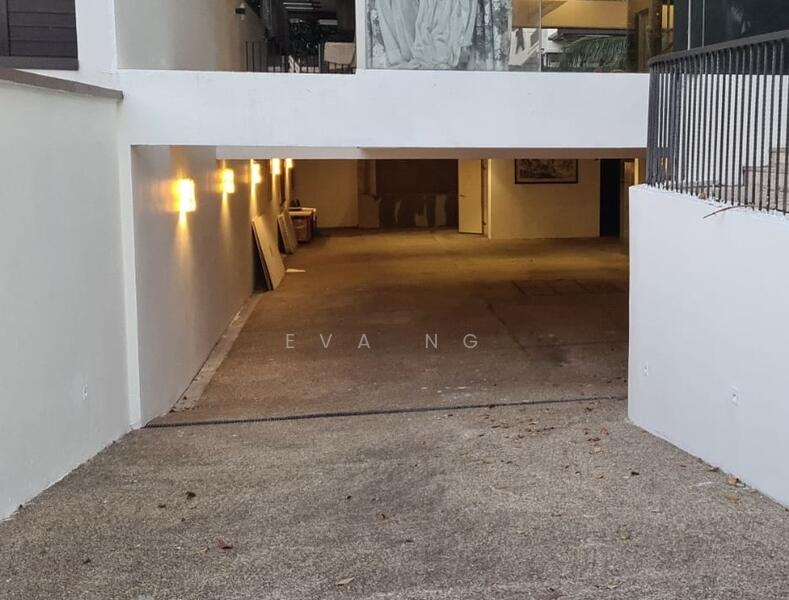 Merryn Road Bungalow House For Sale at S$ 17,500,000 | PropertyGuru Singapore - Car Park