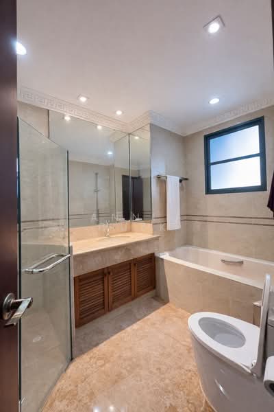 The Hillside Condominium For Sale at S$ 5,180,000 | PropertyGuru Singapore - Bathroom