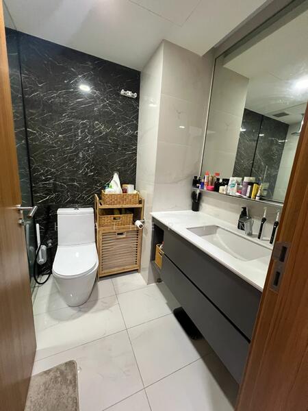 Watertown Condominium For Sale at S$ 938,000 | PropertyGuru Singapore - Bathroom