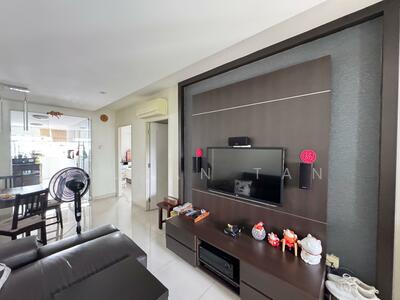 For Sale - 303 Jurong East Street 32