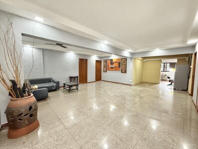 For Sale - 909 Tampines Avenue 4