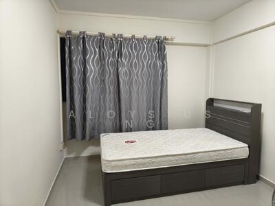 For Rent - 108 Jurong East Street 13