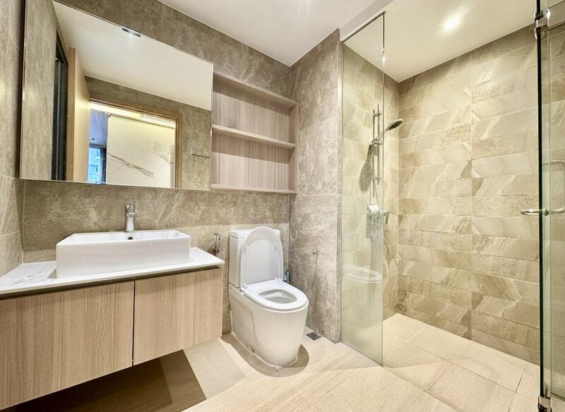 The Vales Condominium For Sale at S$ 1,399,999 | PropertyGuru Singapore - Bathroom