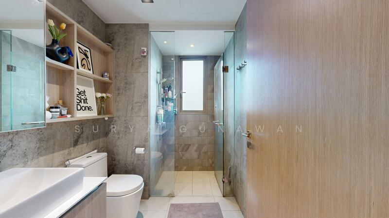 The Vales Condominium For Sale at S$ 1,399,999 | PropertyGuru Singapore - Bathroom