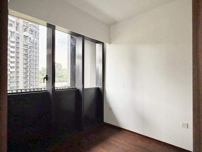 Lentor Modern, Lentor Central, 2 Bedrooms, 732 sqft, Condominium For Sale, by Jasmine Tan, 500041471 - Common Bedroom - PropertyGuru.com.sg