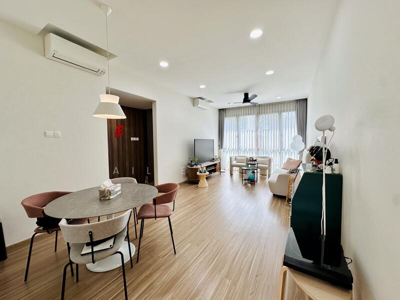 The Waterina Apartment For Sale at S$ 2,350,000 | PropertyGuru Singapore - Living room