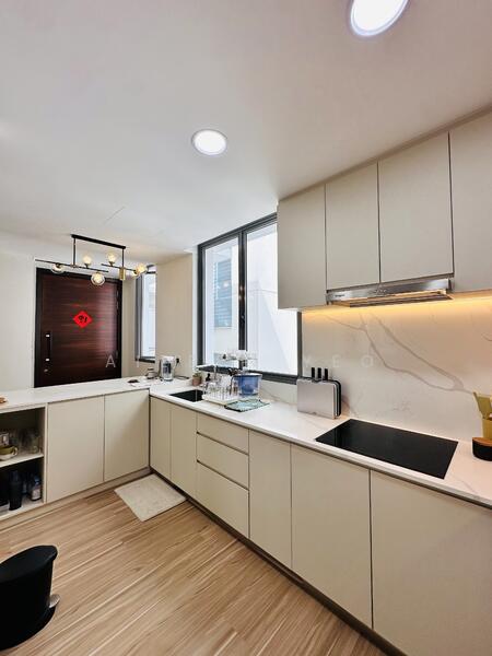 The Waterina Apartment For Sale at S$ 2,350,000 | PropertyGuru Singapore - Kitchen