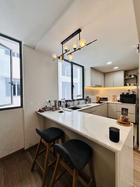 The Waterina Apartment For Sale at S$ 2,350,000 | PropertyGuru Singapore - Kitchen