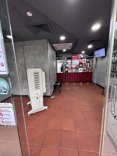 Jalan kayu shophouse shop, Jalan kayu, 1,405 sqft, Shop / Shophouse For Rent, by Tanisha Suresh Balani, 500041622 - Interior - CommercialGuru.com.sg