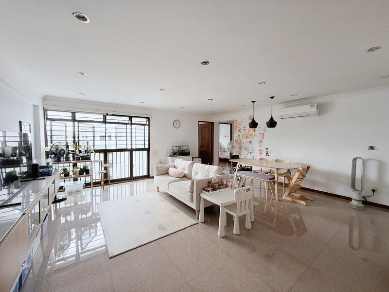 Good for hosting your friends & family 