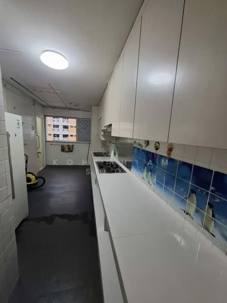 329 Yishun Ring Road, 329 Yishun Ring Road, 3 Bedrooms, 904 sqft, HDB Flat For Sale, by Koh Thiam Soon, 500041704 - Kitchen - PropertyGuru.com.sg