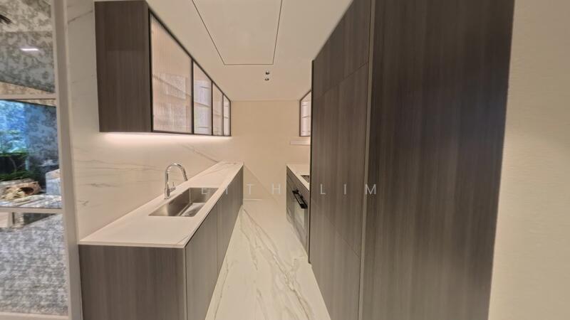 Spacious 2-Bed | 1km River Valley Pri | 1 Stop To Orchard | Beside Great World MRT | Below $2m Condominium For Sale at S$ 1,780,000 | PropertyGuru Singapore - Kitchen