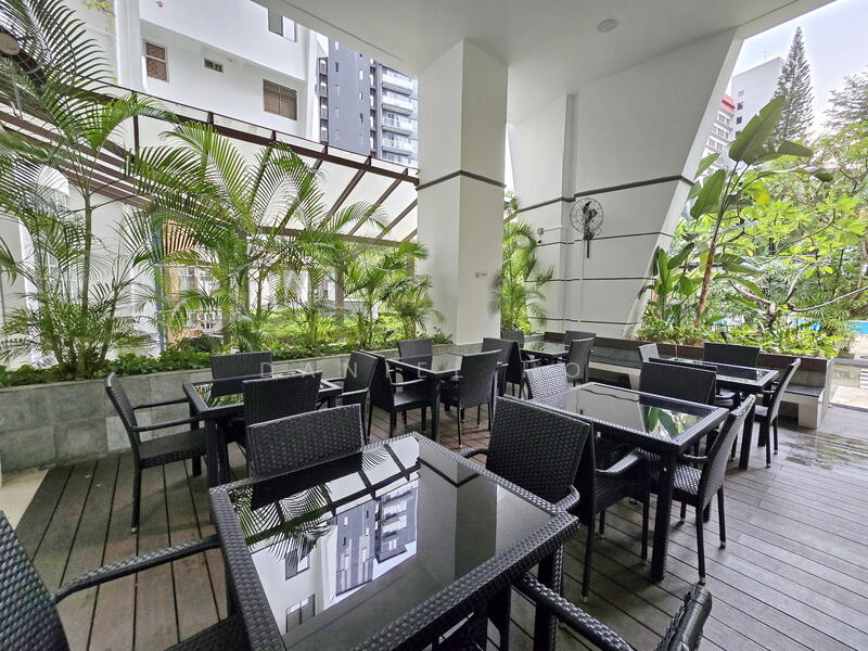 Elizabeth Heights, 57 Cairnhill Road, 4 Bedrooms, 2,600 sqft, Condominium For Rent, by Daniel Ho, 500041845 - Exterior - PropertyGuru.com.sg