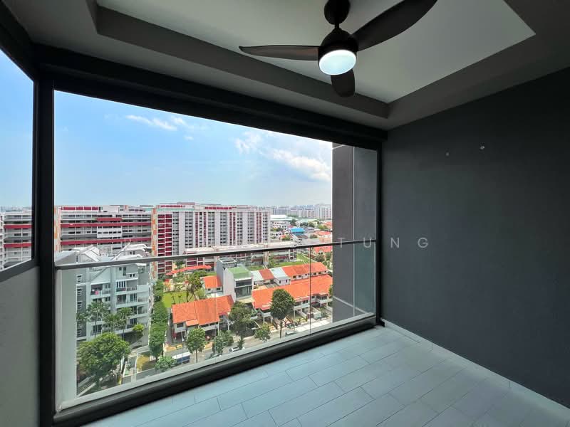 Trilive, 115 Tampines Road, 2 Bedrooms, 600 sqft, Condominium For Rent, by Raymond Tung, 500041968 - Balcony - PropertyGuru.com.sg