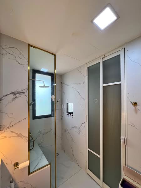 Trilive, 115 Tampines Road, 2 Bedrooms, 600 sqft, Condominium For Rent, by Raymond Tung, 500041968 - Bathroom (Master Bedroom Door Entrance) - PropertyGuru.com.sg