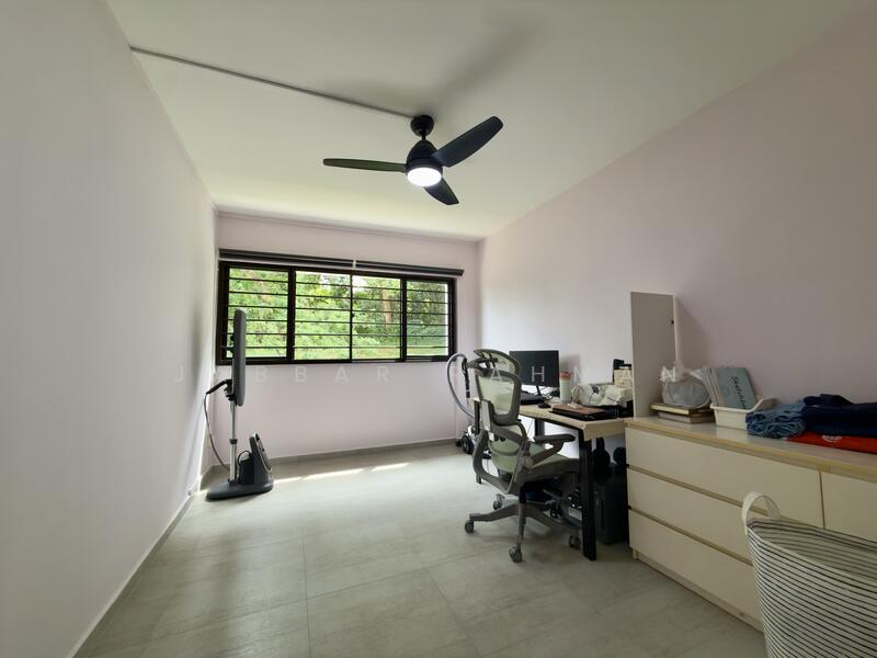 For Sale - 281 Tampines Street 22