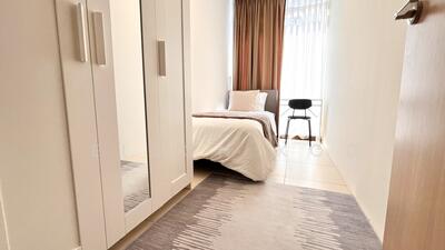 For Rent - The Lakeshore