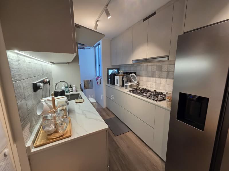 Skies Miltonia Condominium For Sale at S$ 1,294,000 | PropertyGuru Singapore - Kitchen