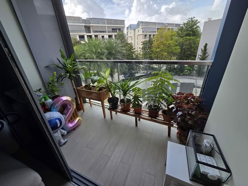 Skies Miltonia Condominium For Sale at S$ 1,294,000 | PropertyGuru Singapore - Balcony