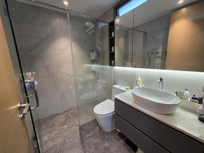 Skies Miltonia Condominium For Sale at S$ 1,294,000 | PropertyGuru Singapore - Bathroom