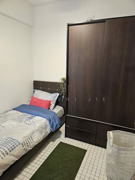 Lagoon View, 5000L Marine Parade Road, Room Rental, 120 sqft, Apartment For Rent, by Tan Shi Jie, 500042046 - Bedroom - PropertyGuru.com.sg