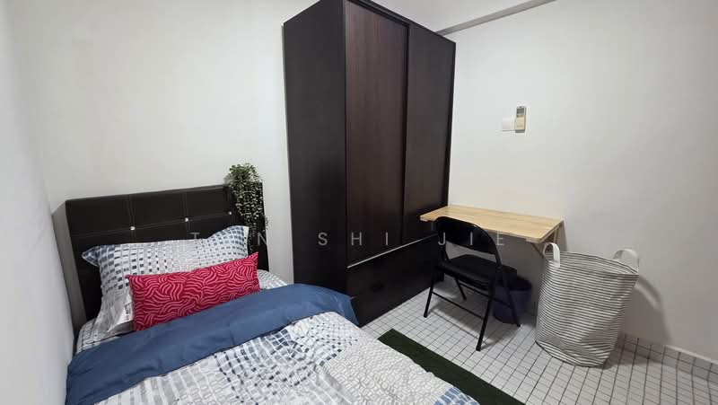 Lagoon View, 5000L Marine Parade Road, Room Rental, 120 sqft, Apartment For Rent, by Tan Shi Jie, 500042046 - Bedroom - PropertyGuru.com.sg