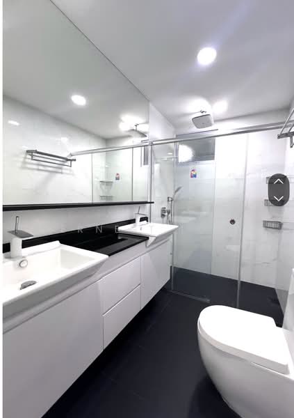 Bedok Court Condominium For Sale at S$ 2,580,000 | PropertyGuru Singapore - Bathroom