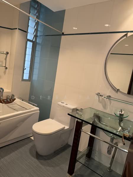 Tanglin Hill Condo, 18 Tanglin Walk, 4 Bedrooms, 5,050 sqft, Condominium For Rent, by Debra Tan, 500042134 - Bathroom - PropertyGuru.com.sg